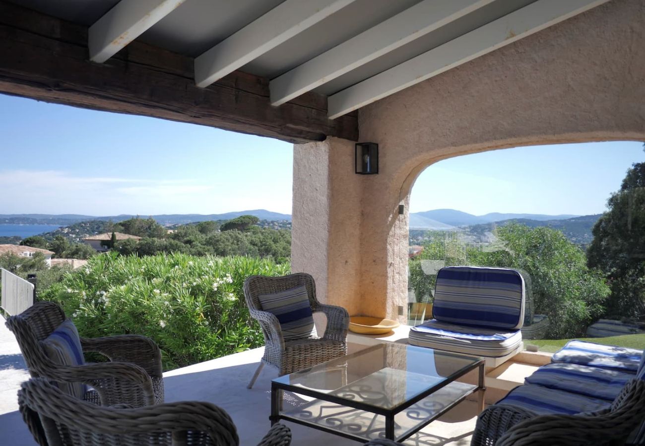 Villa à Sainte-Maxime - CEZANNE