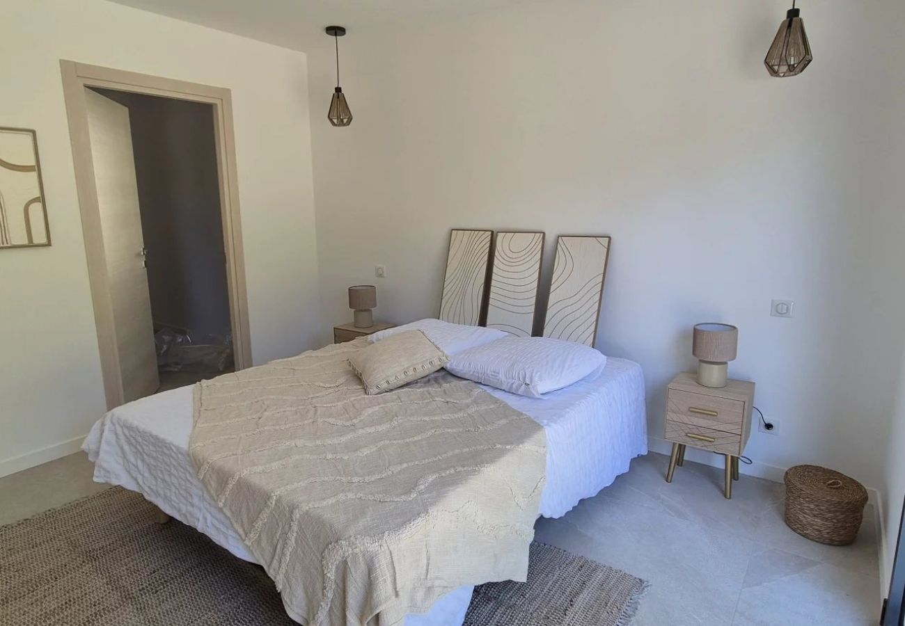 Maison à Le Plan-de-la-Tour - VILLA NEUVE LES PRES