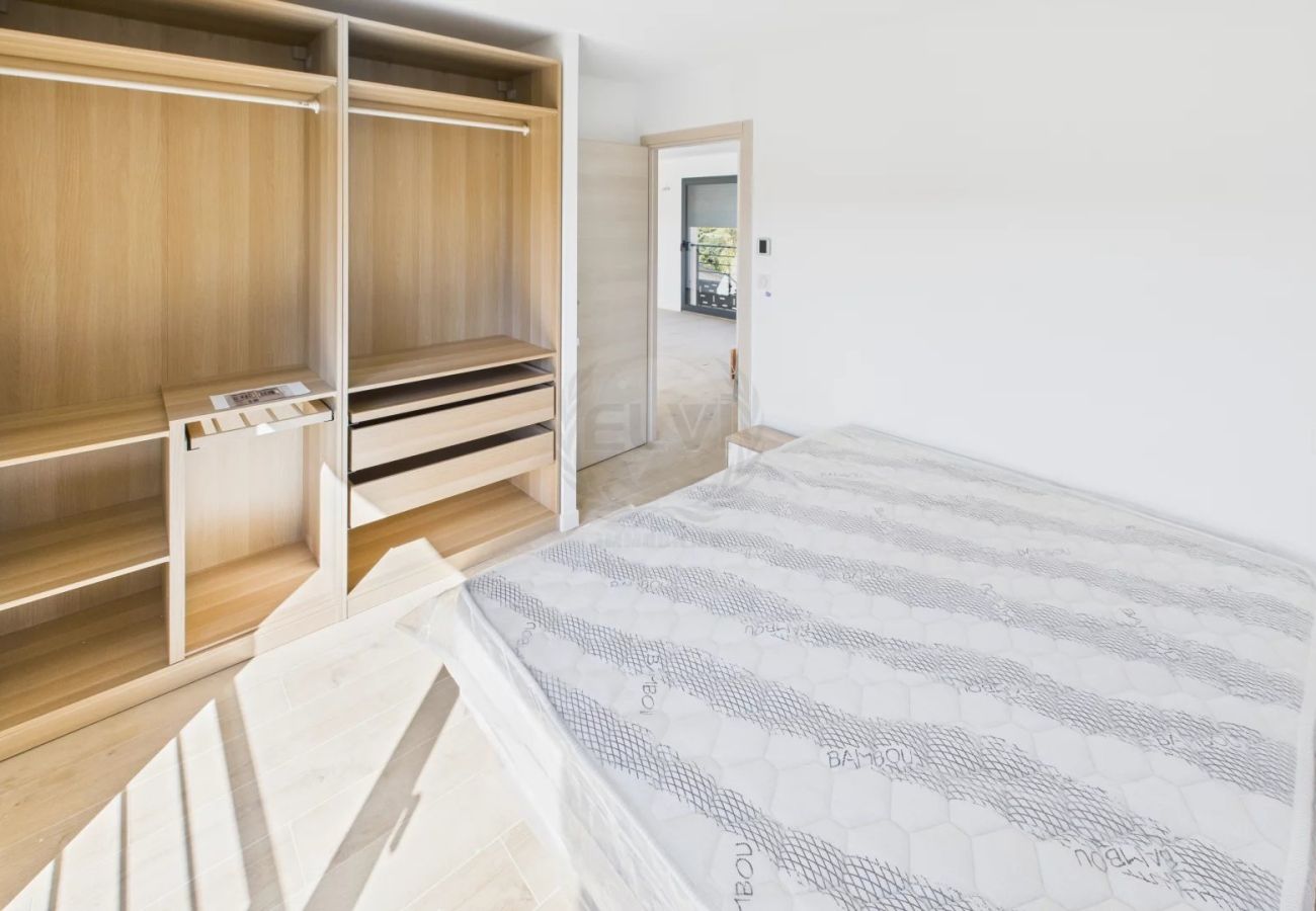Maison à Le Plan-de-la-Tour - VILLA NEUVE LES PRES