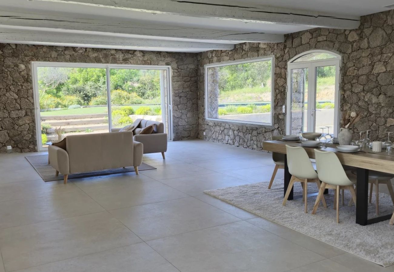 Villa à Le Plan-de-la-Tour - LES PRES VILLA 2